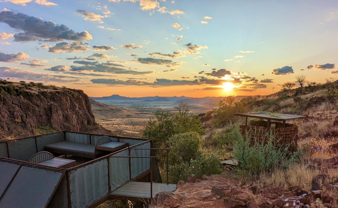 etendeka_wt_-_hills_camp_sleeping_platform