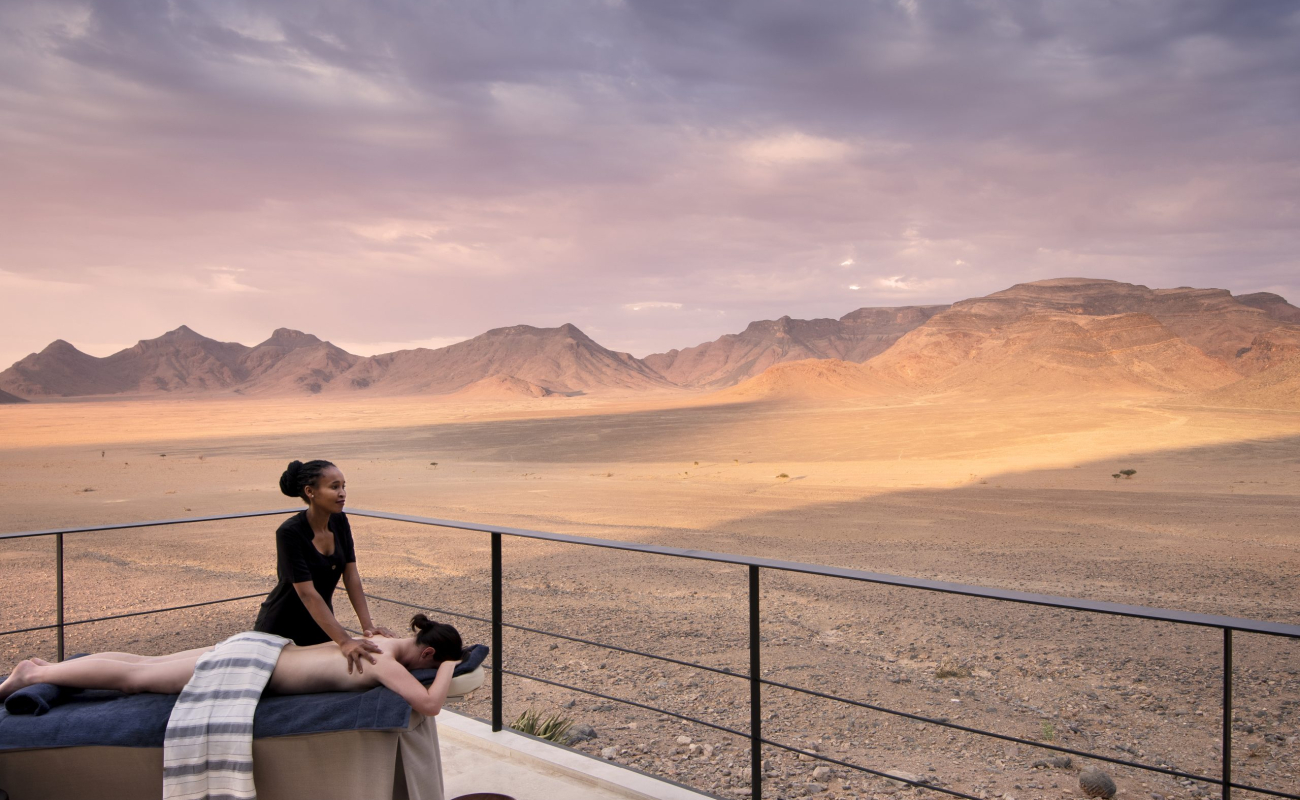 healing-earth-wellness-treatment-andbeyond-sossusvlei__1_