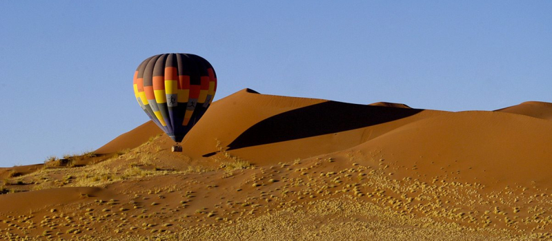 namibia_sossusvlei_namibskyballoonsafaris_balloonindunes8