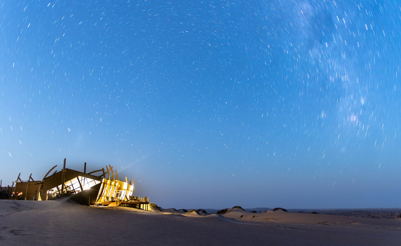 shipwreck-lodge-nina-maritx-architects-namibia-architecture0ashipwreck-lodge-nina-maritx-architects-namibia-architecture_dezeen_2364_col_4